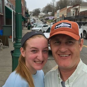 Meet your Posher, Lauren